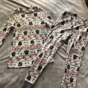 Star Wars Christmas pajama set**FINAL PRICE DROP**